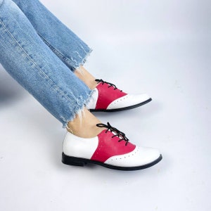 Women’s Pinkand White Oxford Shoes – Handmade Two Tone Leather Brogues, Retro Style Flats, Custom Fit Leather Shoes, Unique Gift for Her