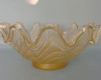 Vintage Ercole Barovier Murano Glass Large Shell Centerpiece Bowl, MCM Barovier & Toso Venetian Glass Scalloped Edge Bowl With Gold Flecks