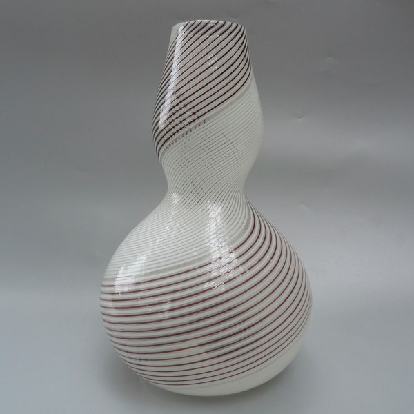 Dino Martens Bianco Oro Mezza Filigrana Vase,Aureliano Toso Filigrana White & Gold Threaded Vase, Midcentury Murano Glass Dino Martens Vase