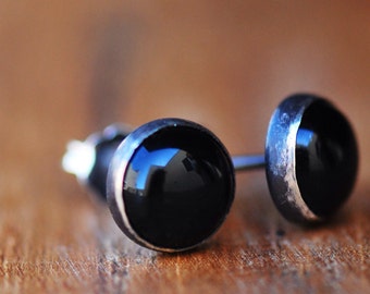 Black onyx silver stud earrings