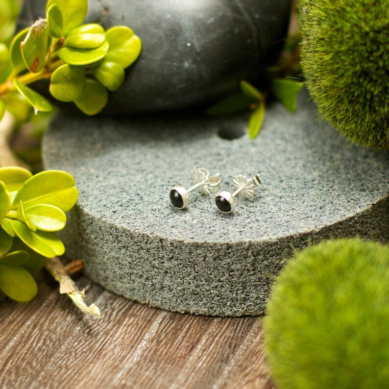 Black onyx stud earrings image 3