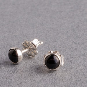 Black onyx stud earrings image 2