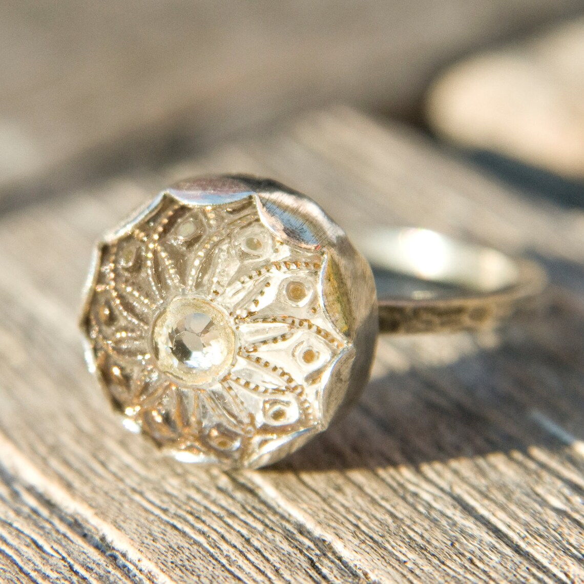 Dainty Golden Flower Vintage Button Ring | Etsy