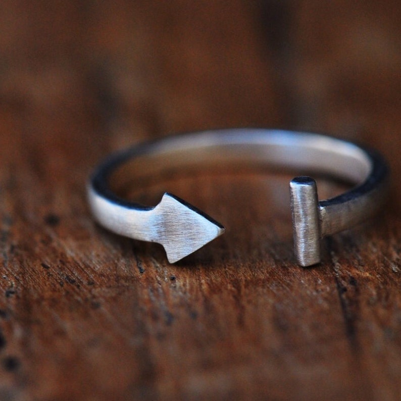 Arrow dainty midi or pinky ring image 1