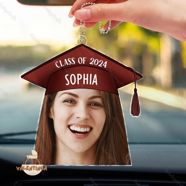 Adorno de graduación feliz con foto personalizada, adorno de coche de clase 2024, regalo para amigos y familiares, colgador de coche acrílico personalizado