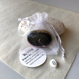 Black Cat Hand Painted Stone Small Ornament Collector Whimsical Curio Cat Lover Gift Black and White Cats on Natural Stone Home Accent Gifts 8