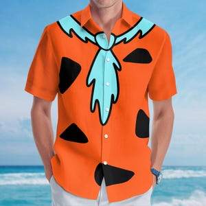 Camisa con botones de Pedro Picapiedra, camisa hawaiana prehistórica, camisa de película de dibujos animados, camisa divertida de Pedro Picapiedra, camisa de vacaciones familiares, regalo para un fan