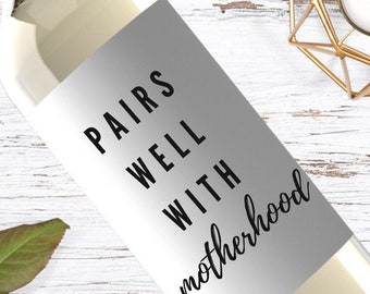 Cadeau pour la fête des mères, étiquette de vin pour la fête des mères, cadeau pour une maman, se marie bien avec une maternité