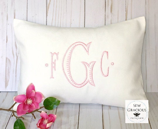 Baroque font Monogrammed Pillow Cover – Sew Gracious Monograms
