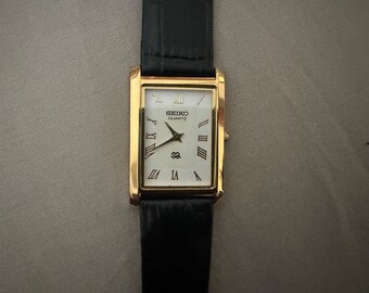 Seiko Slim Quartz New Battery Roman Numerals Japanese Man's Wrist Watch