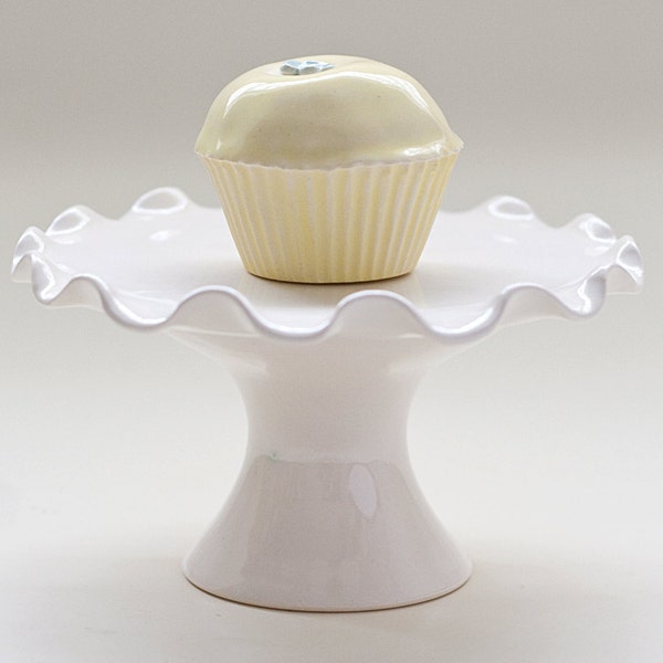 Cupcake Stand - Ruffle - White