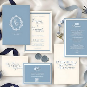 Bröllopsinbjudningssvit med gamla pengar, formell inbjudan i dammblått och elfenben, klassiskt monogramvapen, tidlös elegant canvasmall