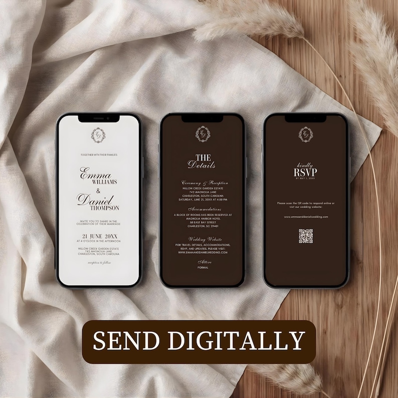 Może przedstawiać: Trzy smartfony wyświetlające cyfrowe zaproszenia ślubne. Pierwszy telefon pokazuje imiona Emma Williams & Daniel Thompson z datą 21 czerwca 20XX. Drugi telefon pokazuje szczeg&oacute;ły ślubu. Trzeci telefon pokazuje informacje RSVP. Tekst "SEND DIGITALLY" znajduje się na dole.