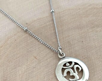 Sterling Silver Ohm Circle Disc Pendant Necklace