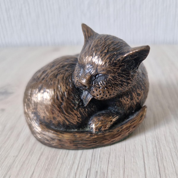 Cat Cold Cast Bronze Resin Figure Curled Licking Cat Ornament