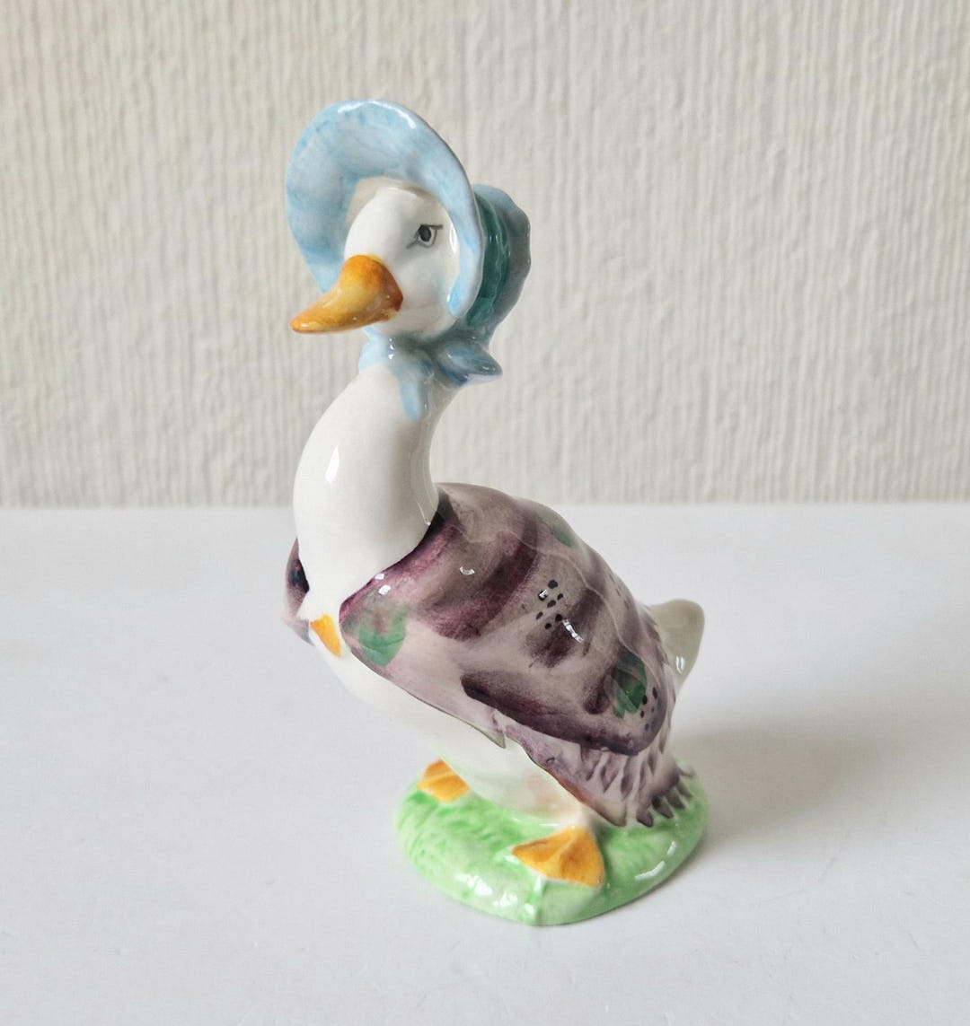 英国ベスウィック製　フィギュリン　Gemima P uddleduck 英国ベスウィック製 フィギュリン Gemima P uddleduck Royal Doulton