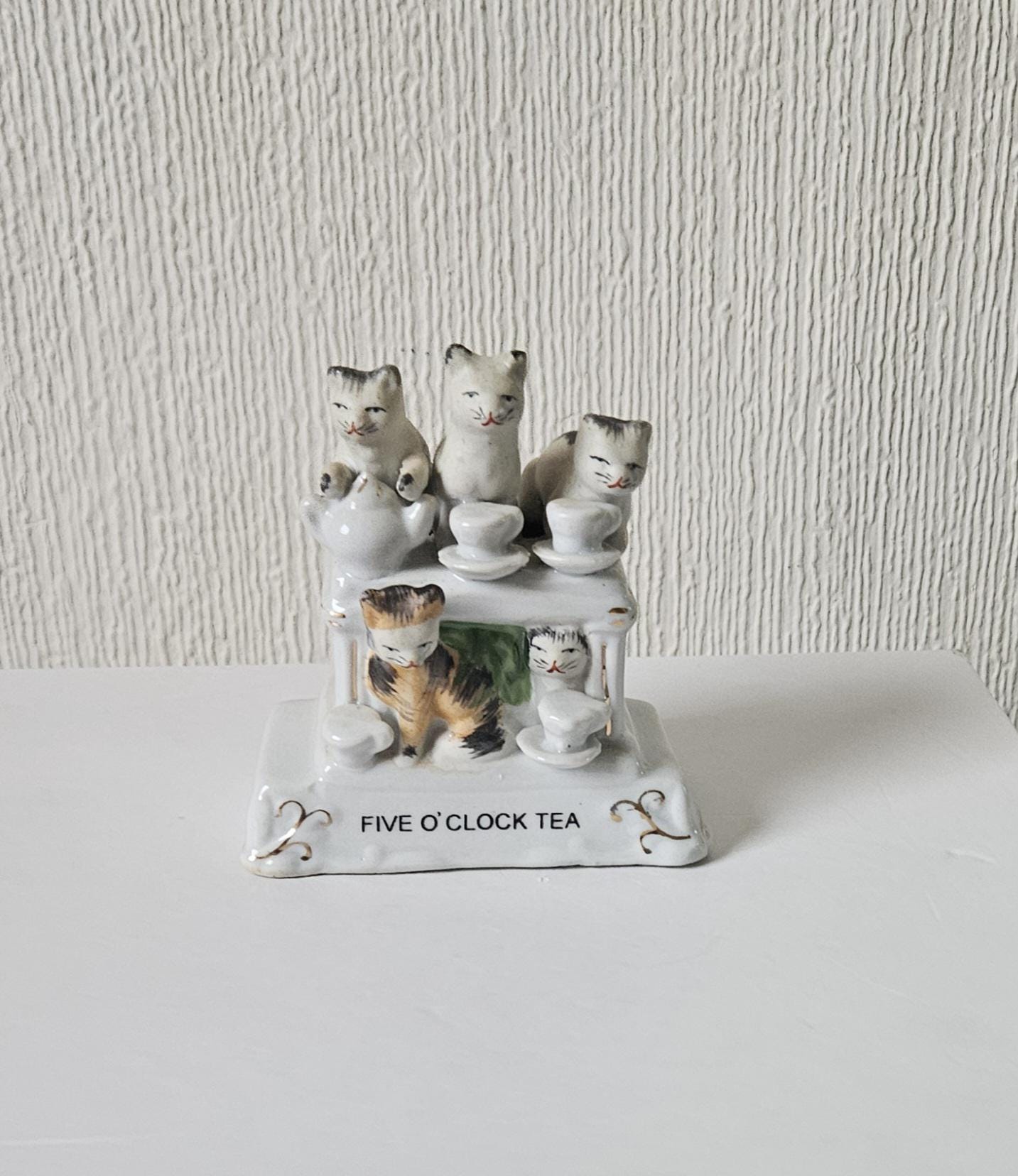 Cat Ornament Antique Victorian Fairings.five O'clock Tea.kittens