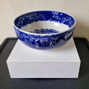 Wedgwood Etruria ‘Ferrara’ Bowl Blue & White 24cm Diameter Large 19th Century