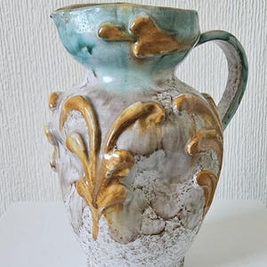 Vintage Majolica Jug Vase: Mid-Century Italian Earthenware, 19cm Decorative Pitcher
