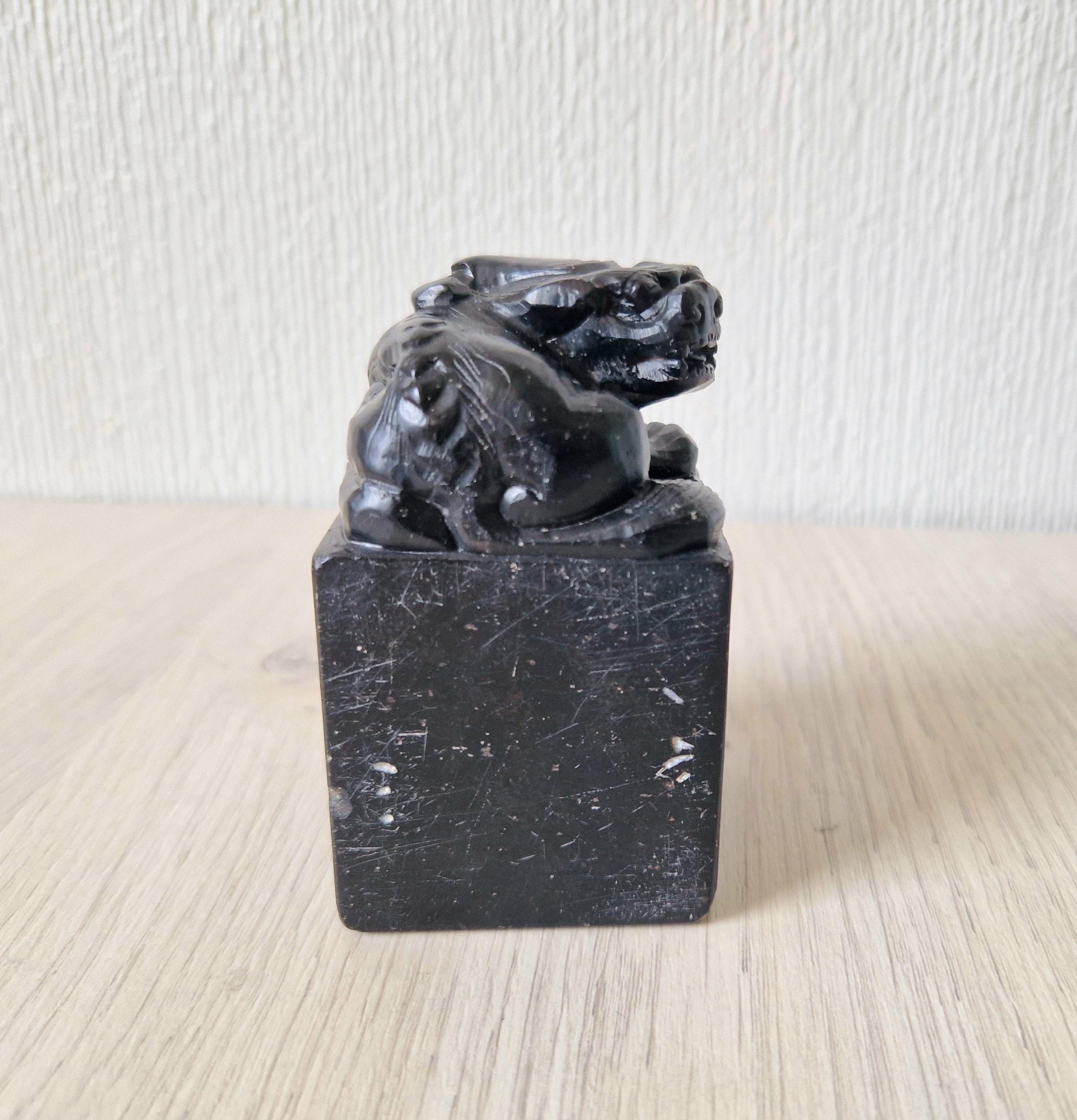 中国　黒石製　竹文　蓋物　N　R9378 アンティーク彫刻の黒いハードストーン製フー・ドッグの中国製チョップ