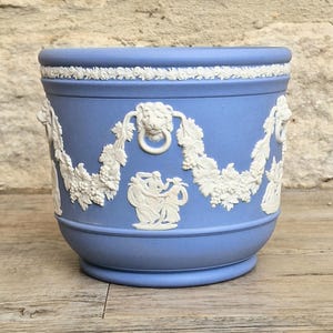 Vintage Wedgwood Jasperware Blue White Planter Plant Pot Wedgwood Jardinere 11.5cm Tall.Neo-Classical Cache Pot