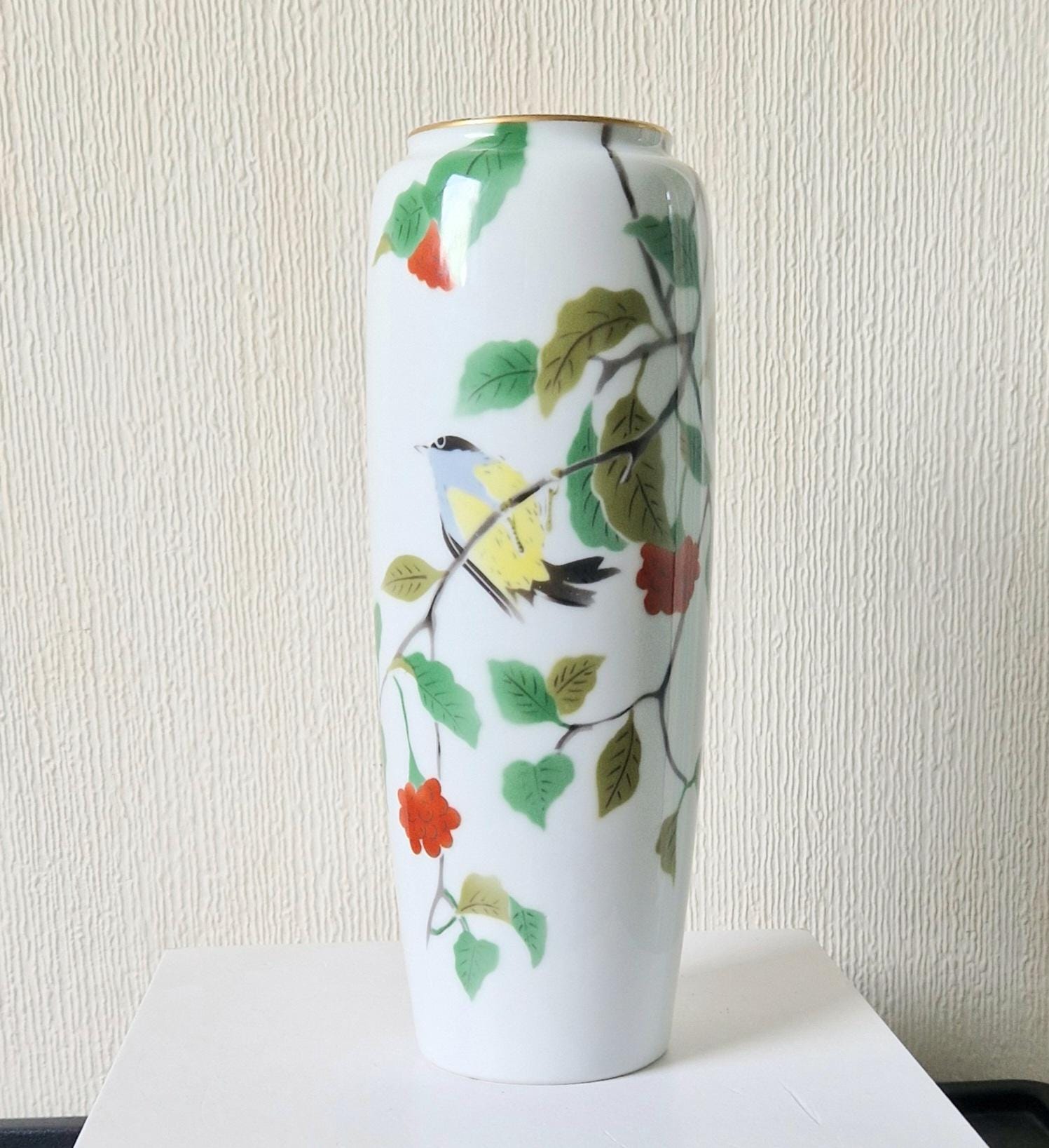 花と葉のデザイン 花瓶 ヴィンテージ深川陶器花瓶：手描き鳥と花、11インチ - Etsy 日本