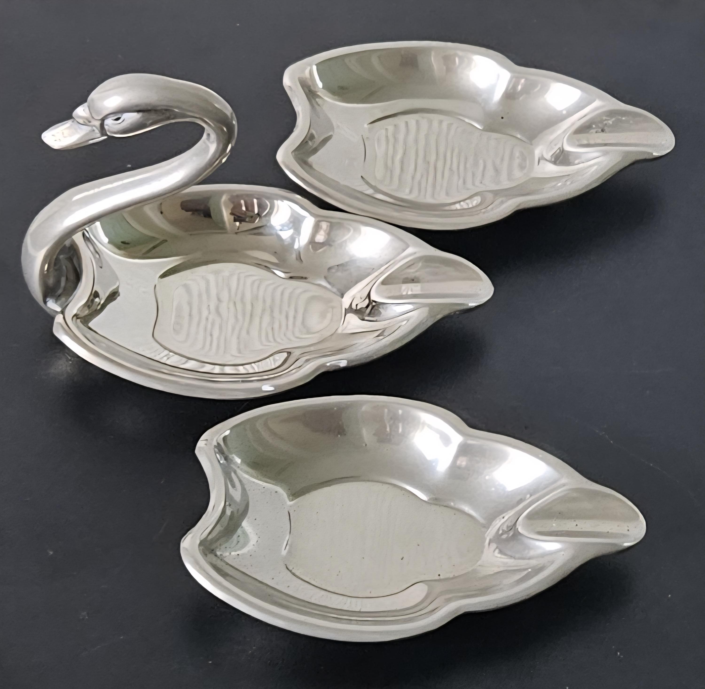 Vintage Swan Stacking Ashtrays or Trinket Dishes X3 Silver Plated
