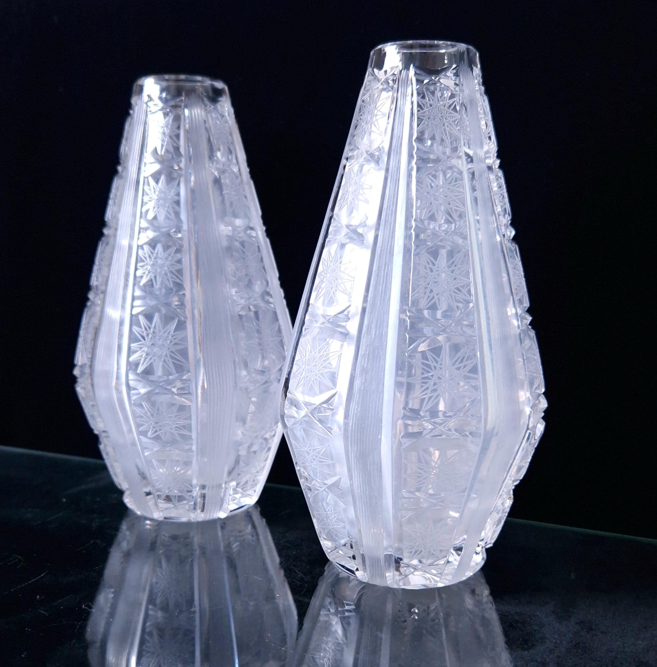 アンティーク ボヘミアン クリスタル花瓶：クイーンアン レースカット