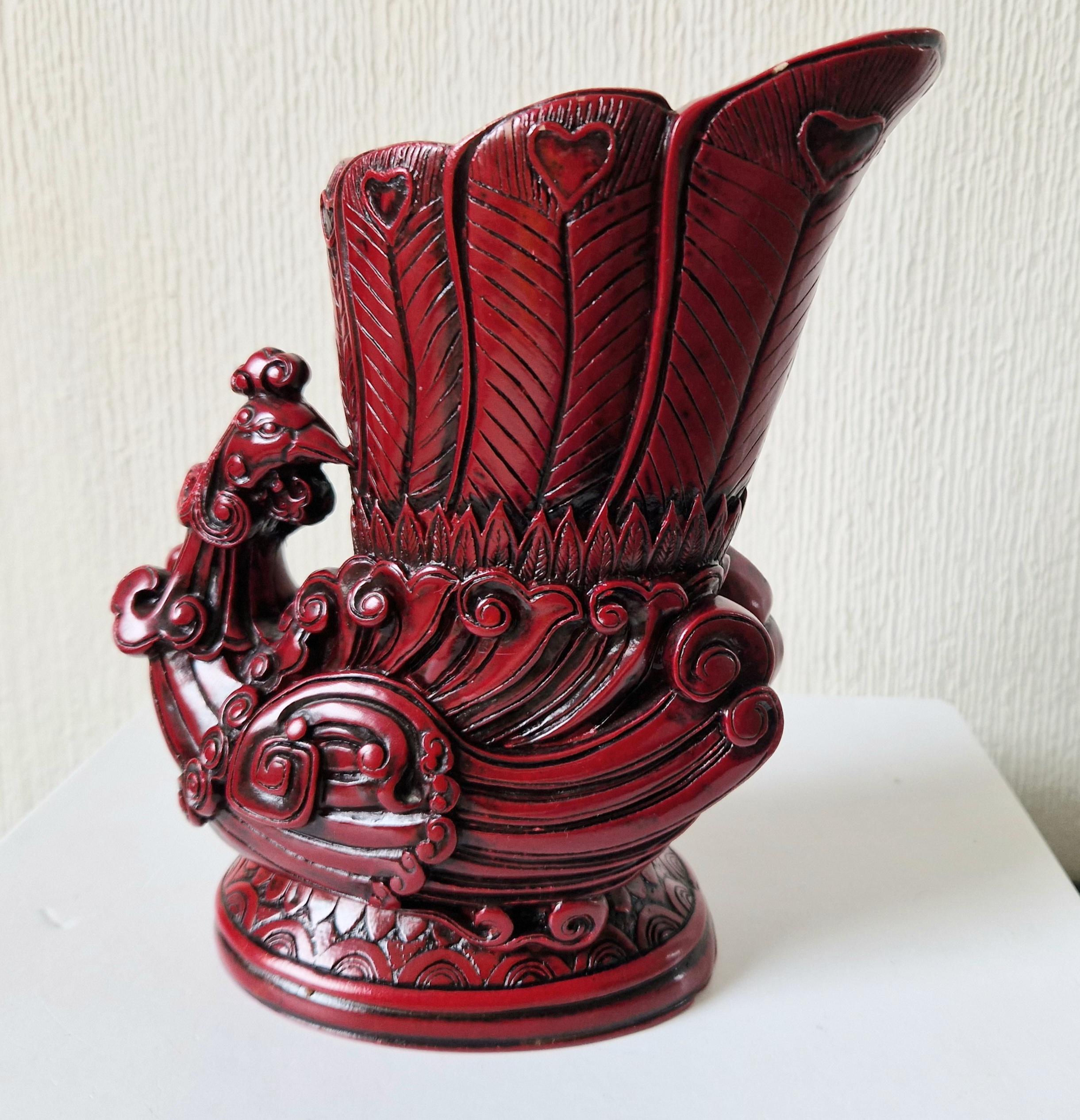 ヴィンテージ 清朝様式 赤漆器 孔雀 中国花瓶 花瓶 - Etsy 日本
