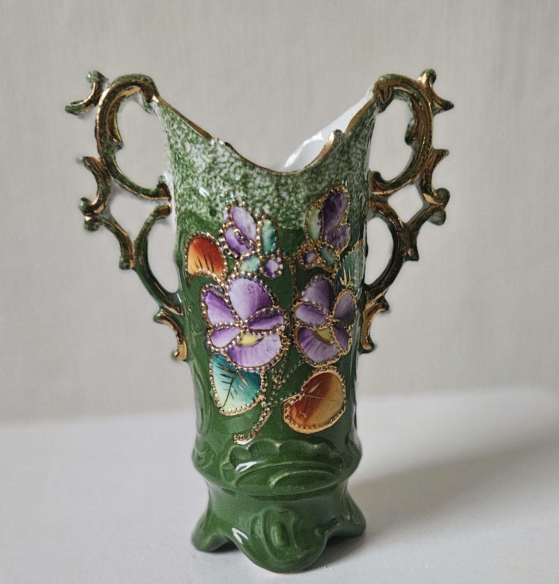 緑色ガラス花瓶 金箔装飾 Bohemia 花瓶 高さ23cm緑色の花柄ガラス花瓶 アンティーク レトロ