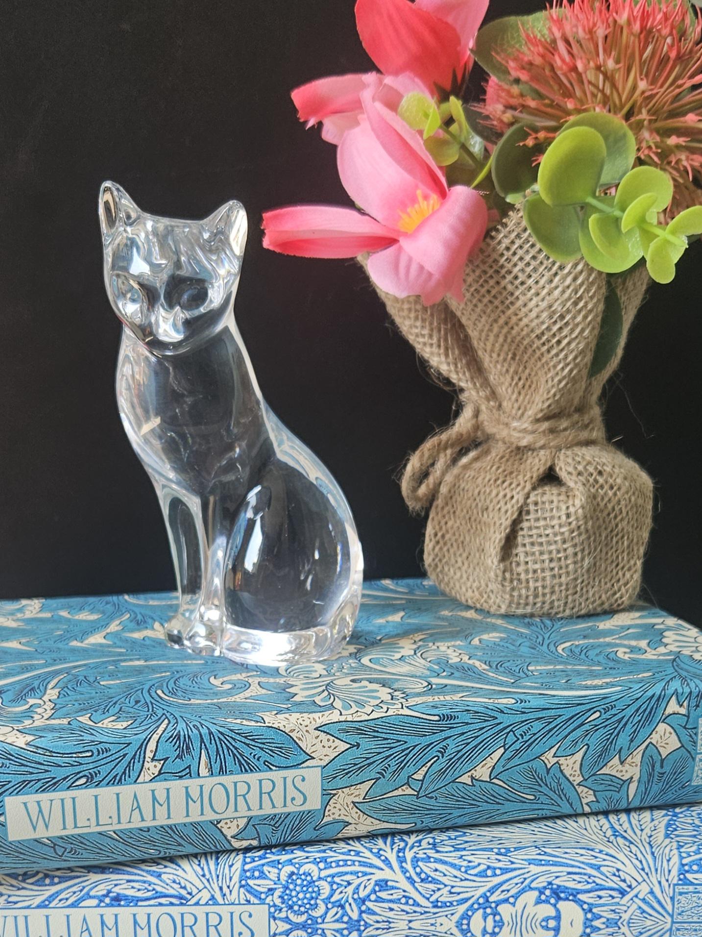   1993年製　猫の置物　Sitting Cat Vintage 1993 Glass Crystal Cat Figure Ornament Lenox Stamped 11cm