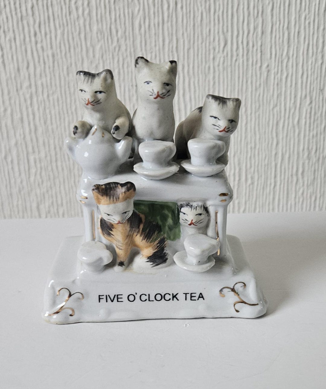 Cat Ornament Antique Victorian Fairings.five O'clock Tea.kittens