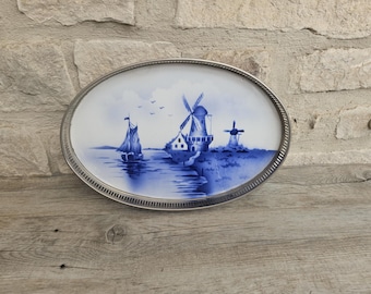 Vintage ovale Keramik Tablett mit Windmühlen blau weiß Porzellan Silber Platte gestempelt Deutschland