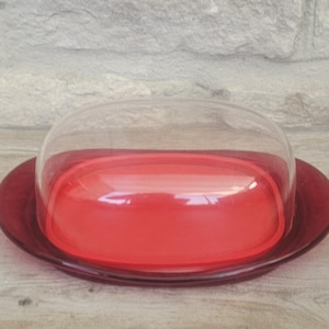 Mantequera de plástico Guzzini Italia, color rojo, menaje de cocina italiano