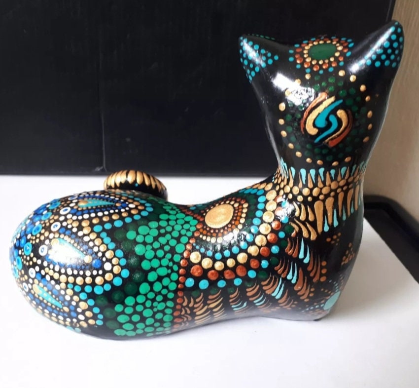 花台② christian aujard DECORATION 猫脚 Vintage Handpainted Cat Art Design Cross-paws Lying Stylised
