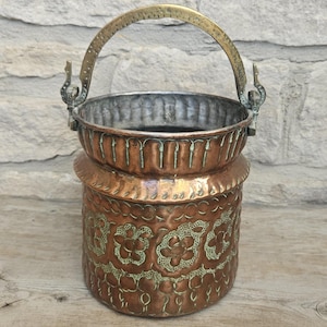 Vintage Kupferkessel-Eimer mit Messinggriff, rustikale Landhausdeko, Pflanzkübel für den Kamin, 15 cm hoch