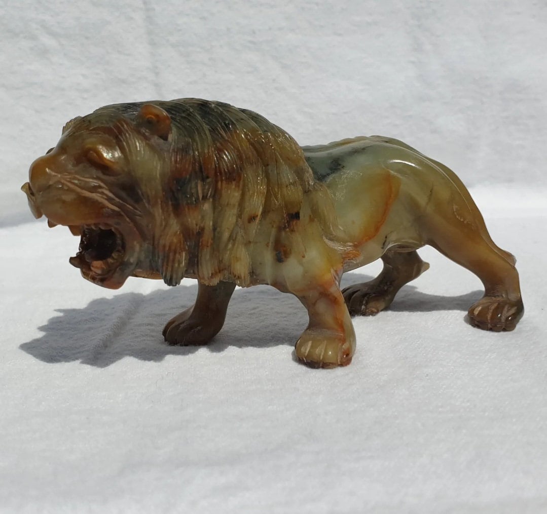 Vintage Fine Carved Jade Roaring Lion Sculpture Early 20th Century Ornament