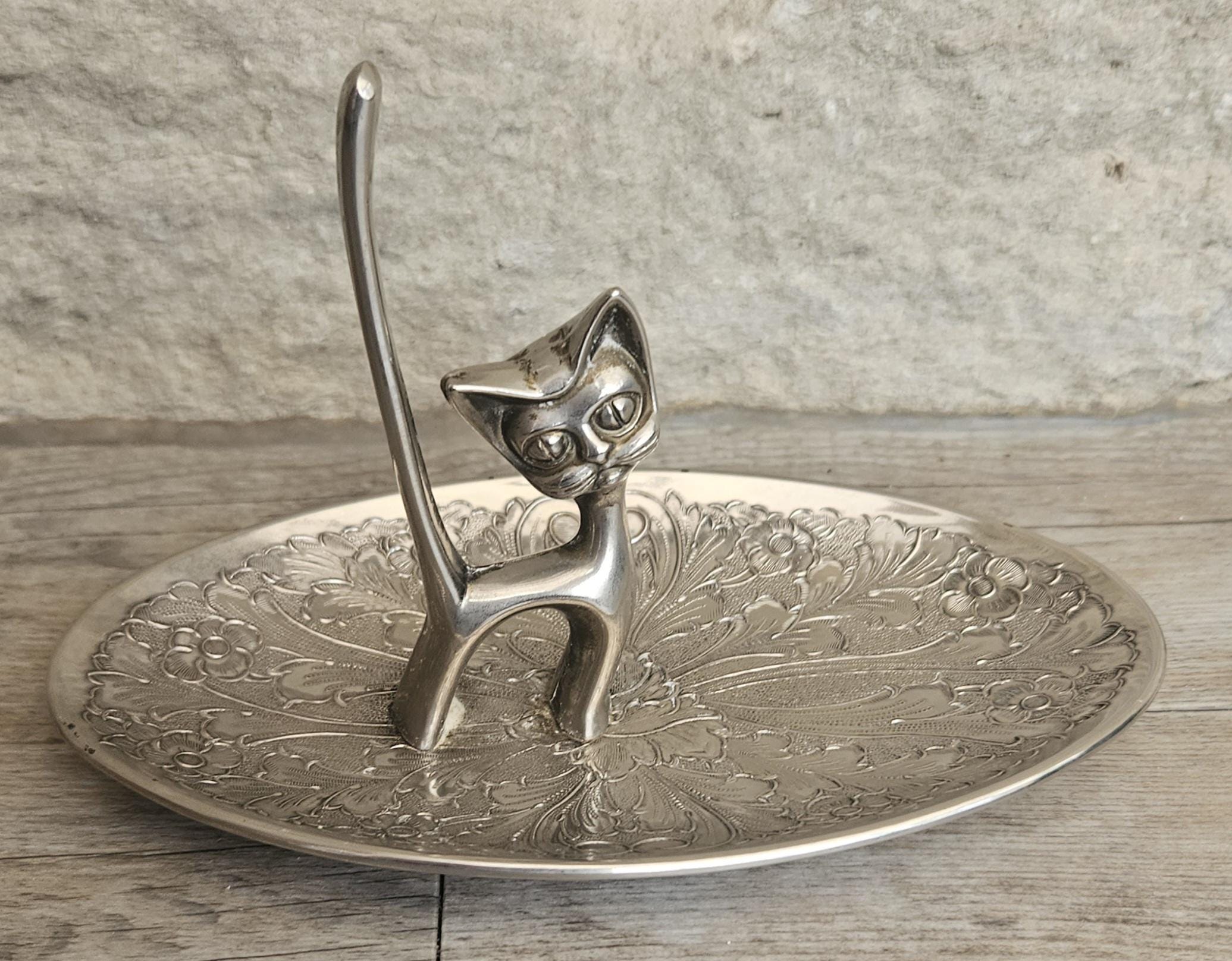 ヴィンテージシルバーメッキの猫型リングホルダー＆小物入れ、刻印入り