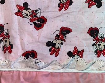 MadieBs Pink Mouse fitted crib/toddler sheet