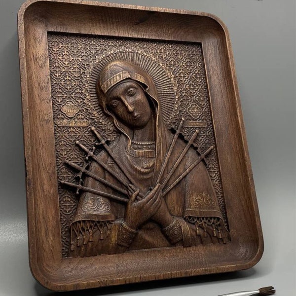 Madre di Dio Sette Frecce "Ammorbidimento dei cuori malvagi" Icona ortodossa personalizzata, Decorazione per la casa intagliata in legno, Idea regalo cristiana