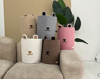 Cesto organizador de brinquedos em tecido de ursinho de pelúcia – Decoração neutra para quarto de bebê, organizador de pelúcia feito à mão para quarto de bebê, armazenamento de brinquedos macios, ideia de presente para chá de bebê