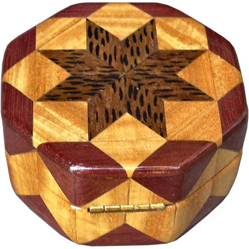 Black Palm, Satinwood and Purpleheart Ring Box image 3