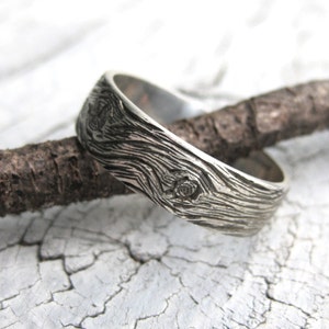 BARNWOOD cedar woodgrain ring faux bois mens 6mm sterling silver wedding band Made to Order image 4