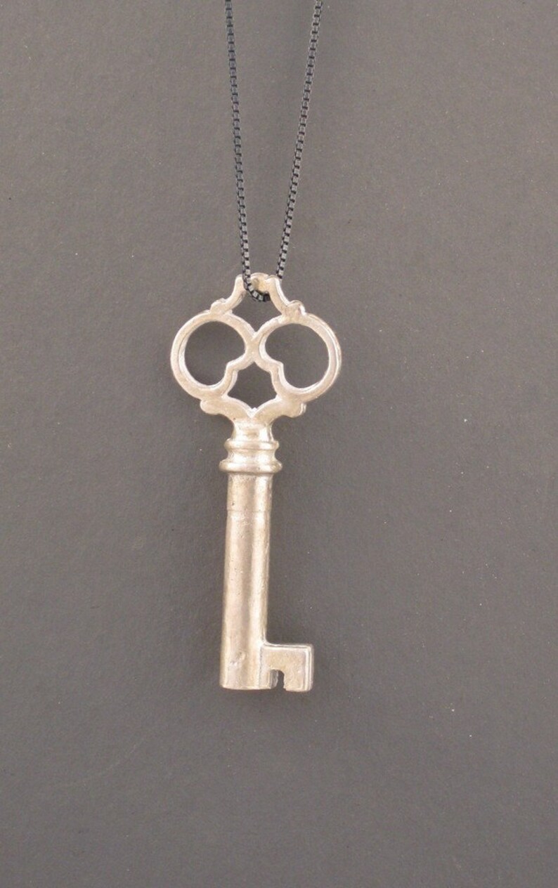 Large skeleton key necklace solid silver image 4