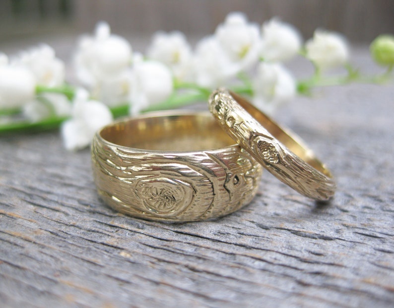 woodgrain wedding band set GOLD wood grain ring PLYWOOD 14 kt yellow faux bois, made to order image 9