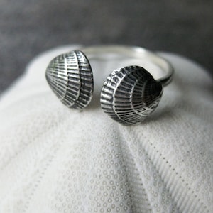 double seashell fan shell mermaid open ring sterling silver fits size 8.5 to 9.5 image 1