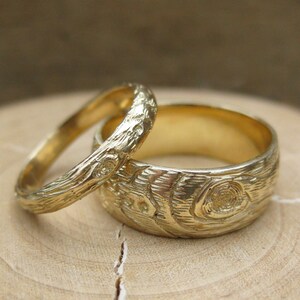 woodgrain wedding band set GOLD wood grain ring PLYWOOD 14 kt yellow faux bois, made to order image 6