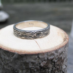 BARNWOOD 4mm cedar woodgrain ring faux bois sterling silver wedding band Ready to Ship image 6