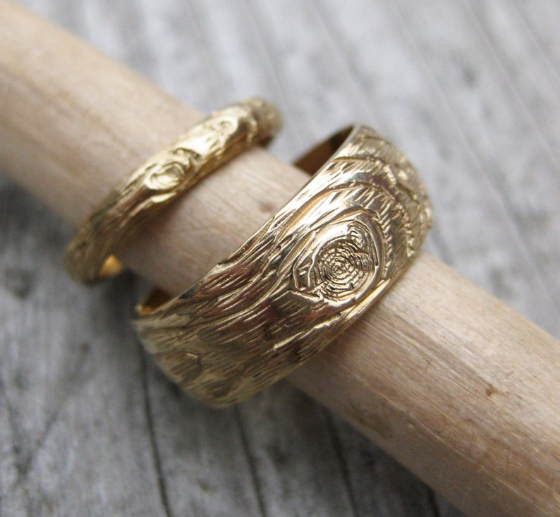 woodgrain wedding band set GOLD wood grain ring PLYWOOD 14 kt yellow faux bois, made to order image 4