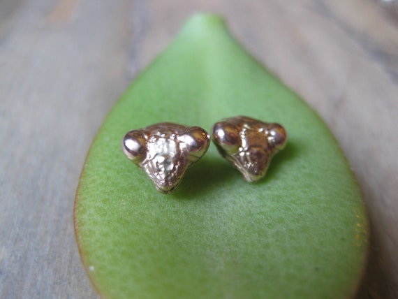 Solid gold praying MANTIS studs 14 kt rose gold insect jewelry post earrings